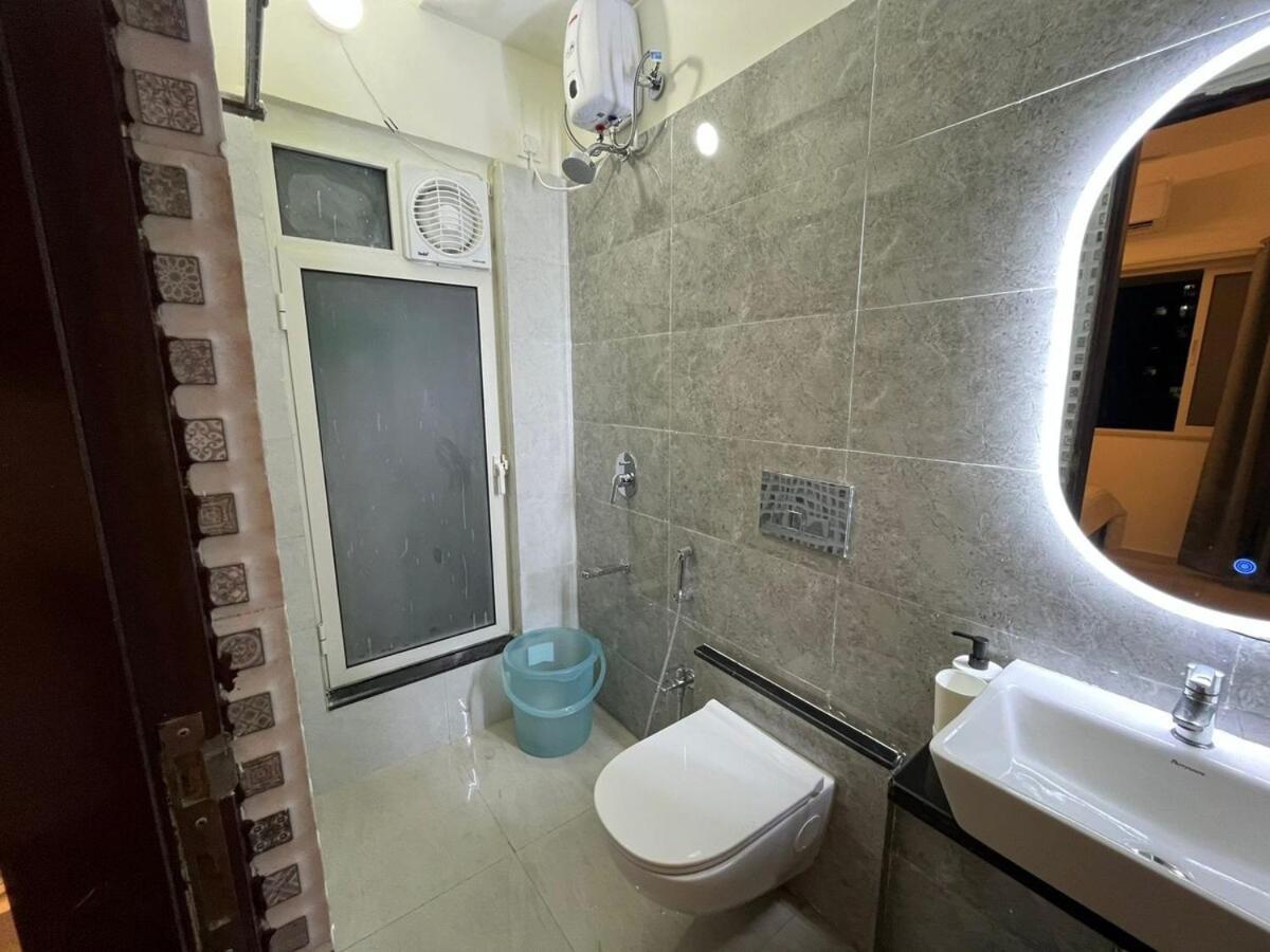 2bhk Living Near Nesco Malad East West Apartament