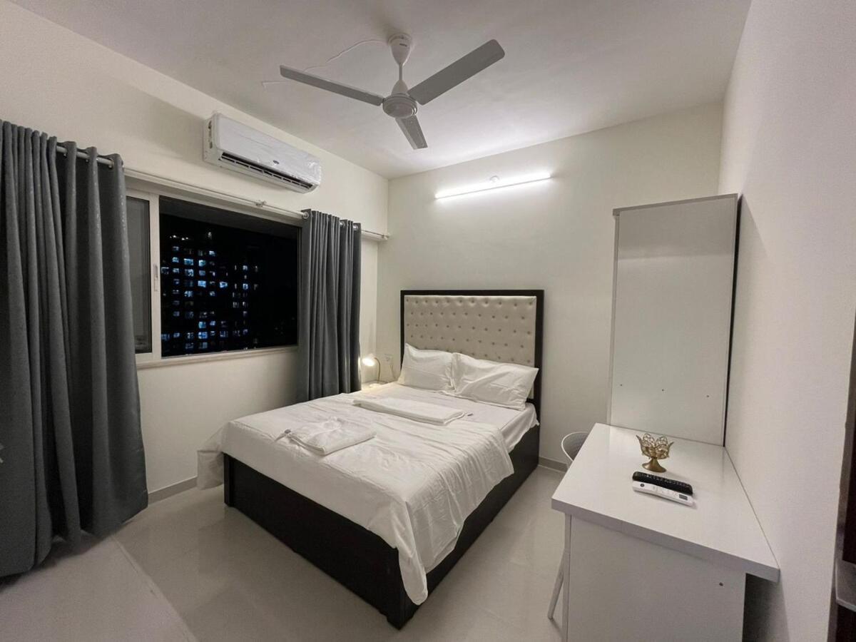 2bhk Living Near Nesco Malad East West Apartament *