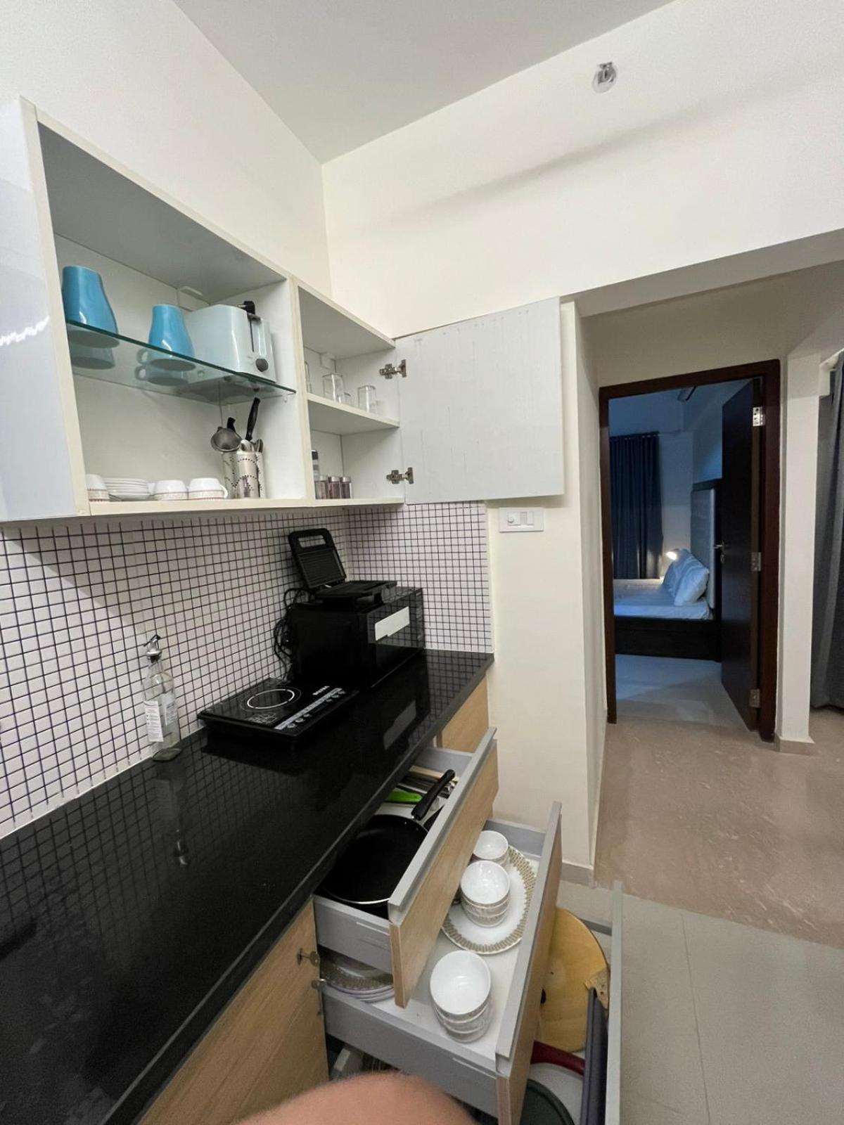 2bhk Living Near Nesco Malad East West Apartament *