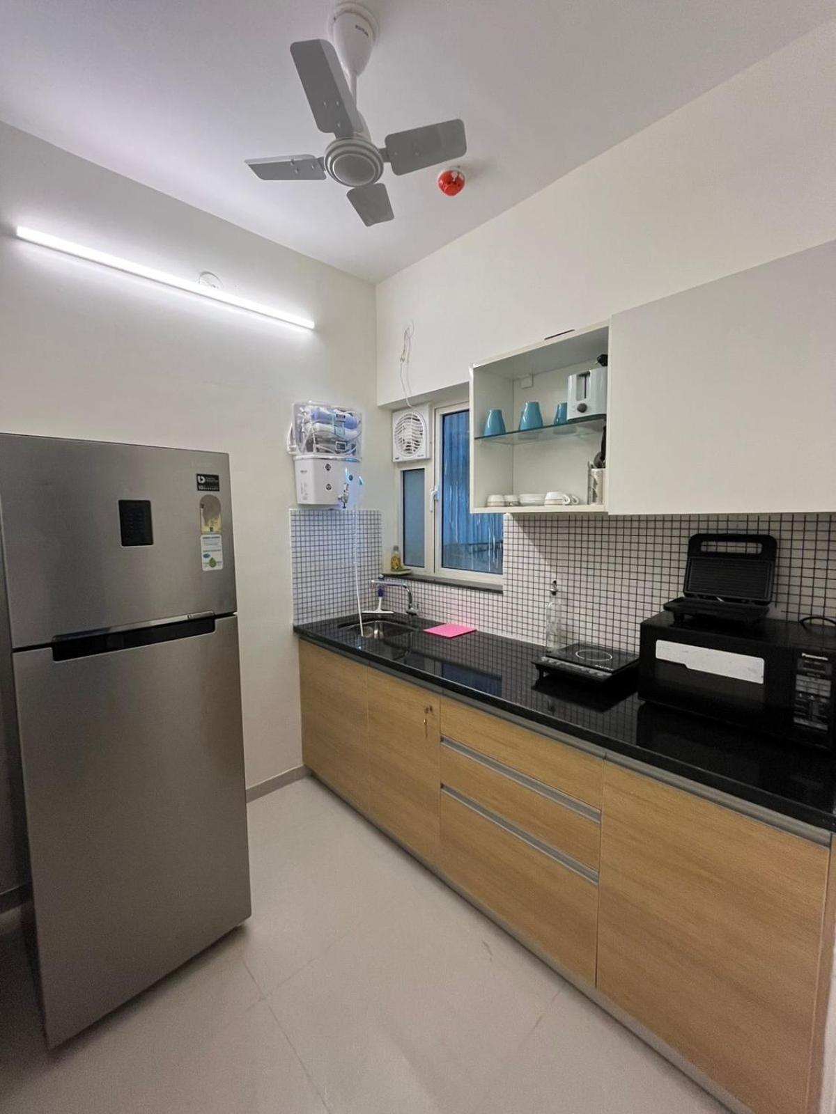 Apartament 2bhk Living Near Nesco Malad East West Bombaj